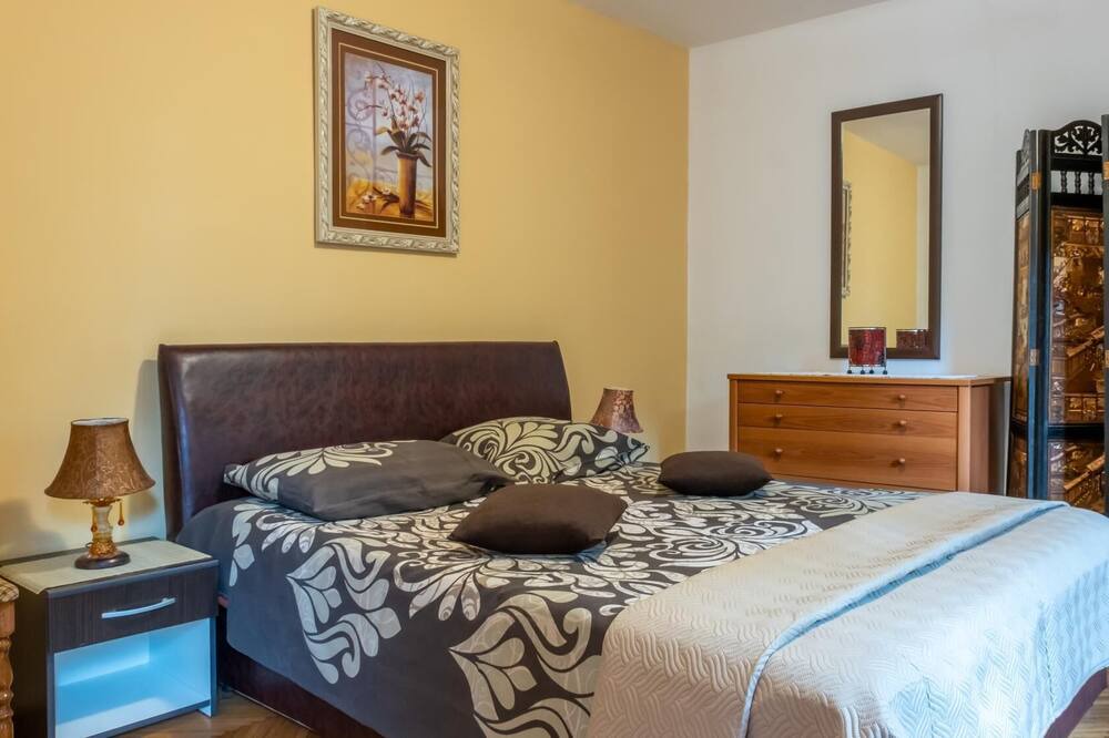Photo of Bedroom in Kotor