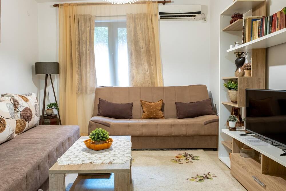 Photo of Livingroom in Kotor