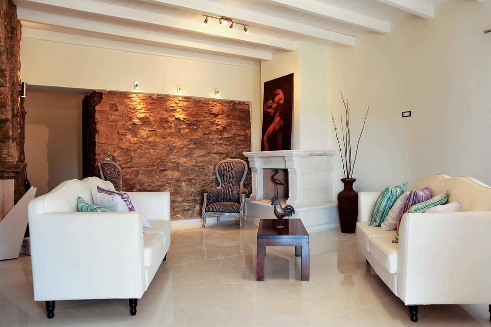 Photo of Bedroom in Drosia