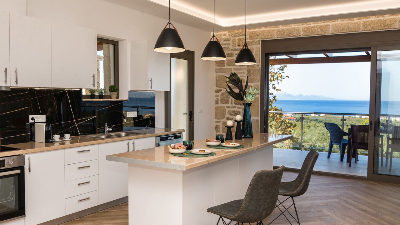 Photo of Kitchen in Neromilos