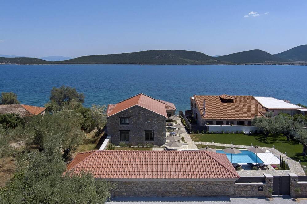 Photo of Outdoor in Sourpi