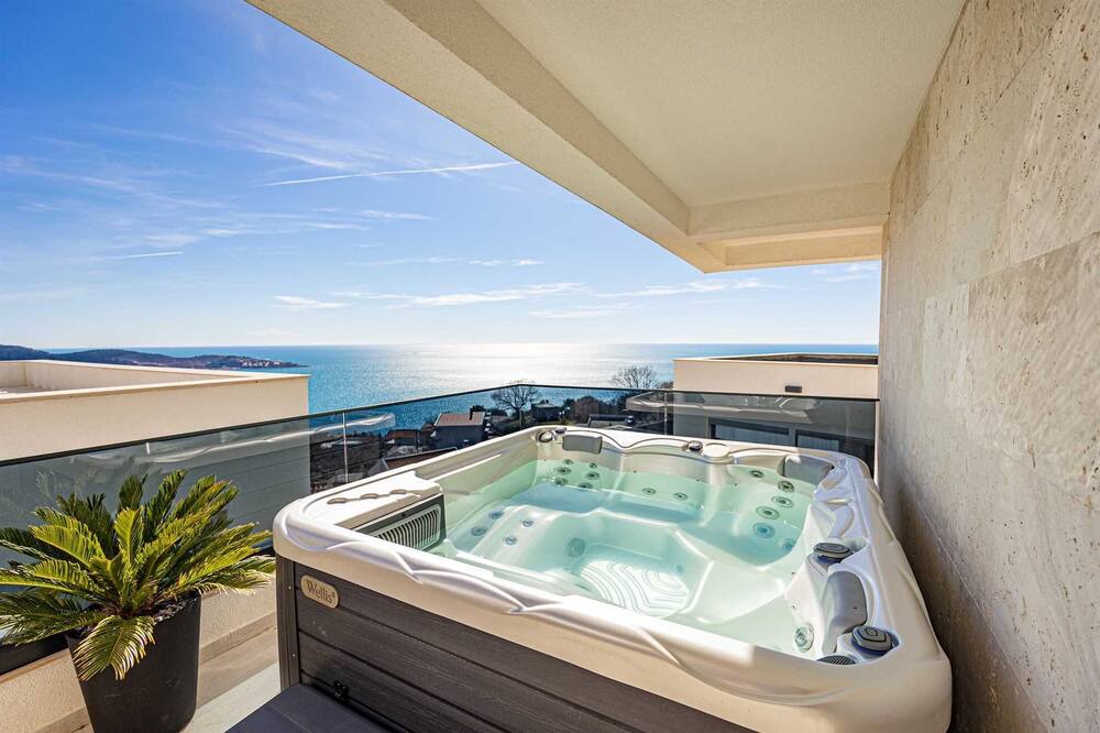 Photo of Outdoor in Vitici
