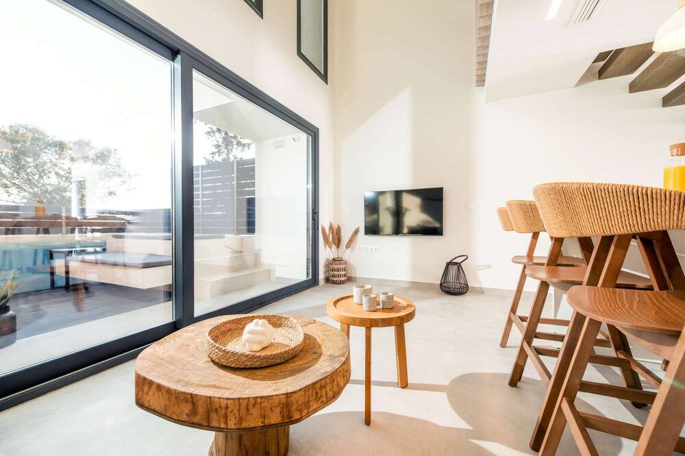 Photo of Livingroom in Nea Iraklia