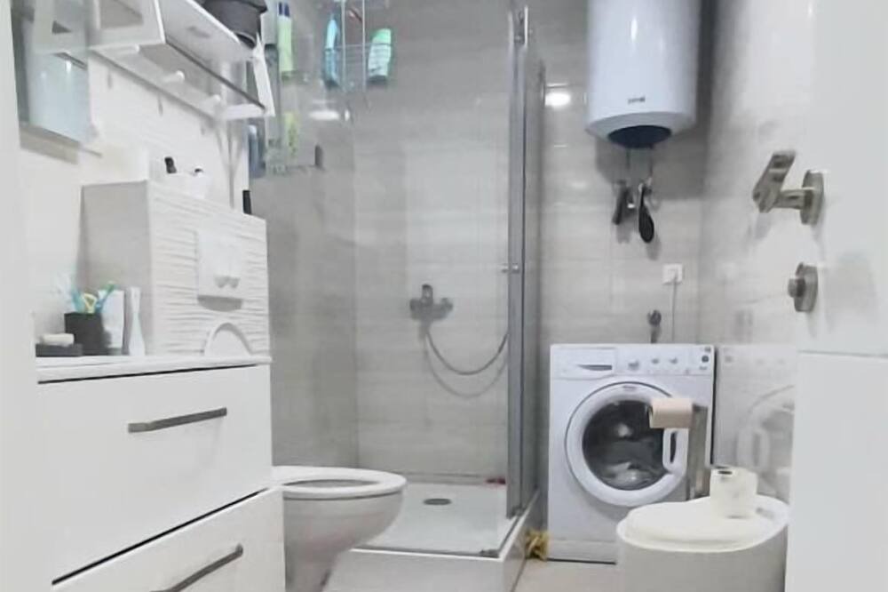 Photo of Bathroom in Burtaisi