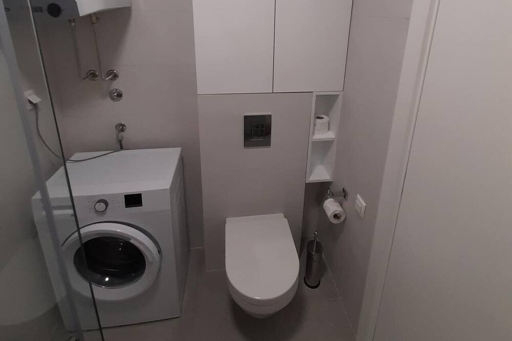 Photo of Bathroom in Burtaisi