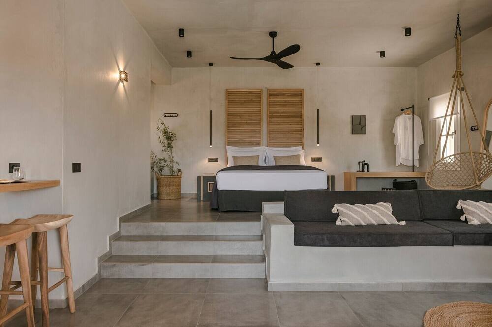 Photo of Bedroom in Frourion