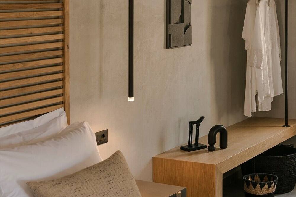 Photo of Bedroom in Frourion