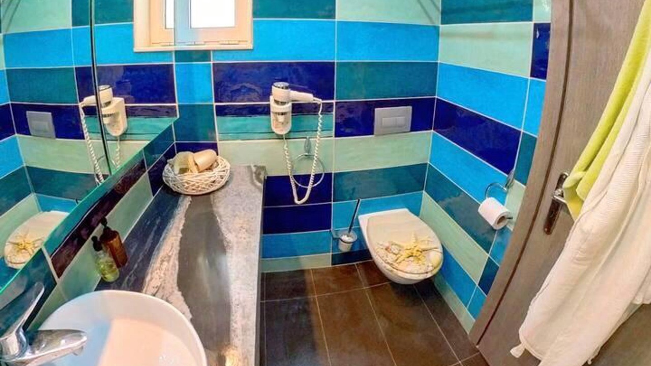 Photo of Bathroom in Haraki