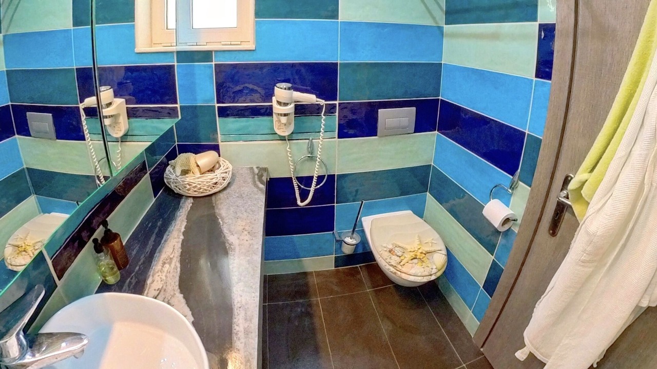 Photo of Bathroom in Haraki