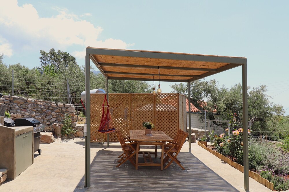 Photo of Outdoor in Thalames