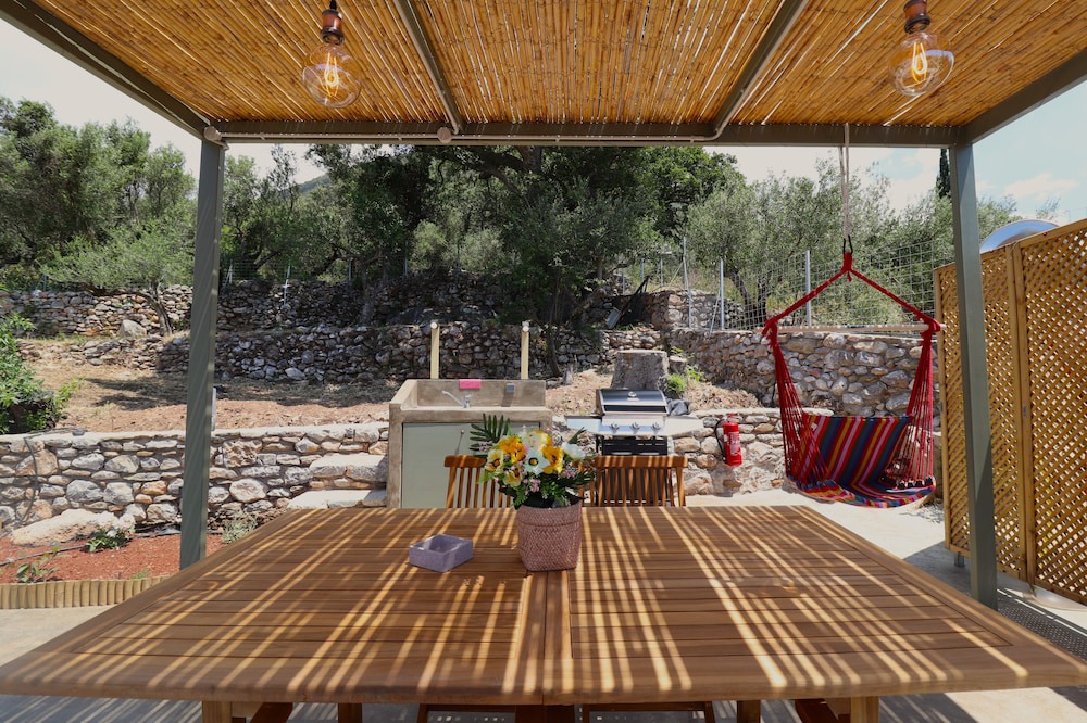 Photo of Outdoor in Thalames