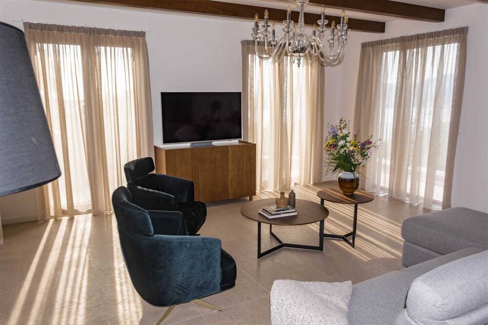 Photo of Livingroom in Seoca