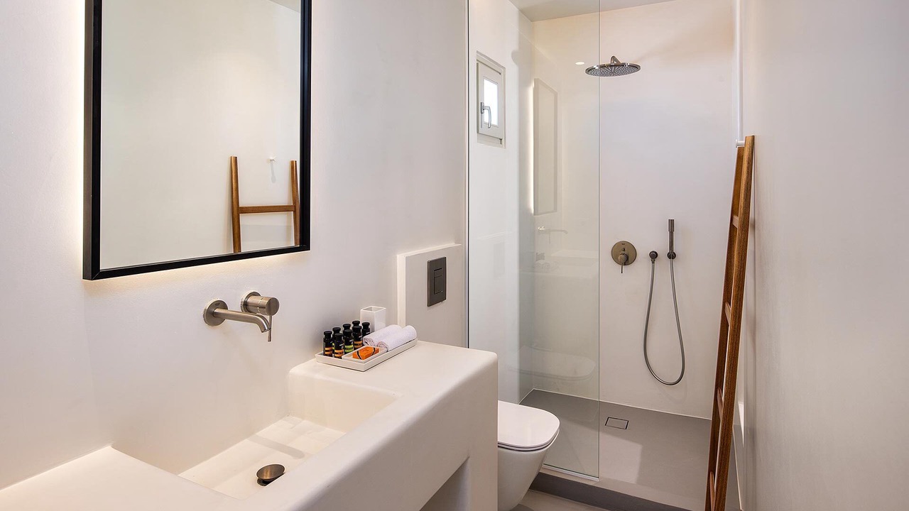 Photo of Bathroom in Kamari