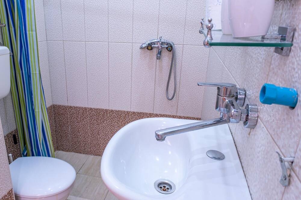 Photo of Bathroom in Lepetane