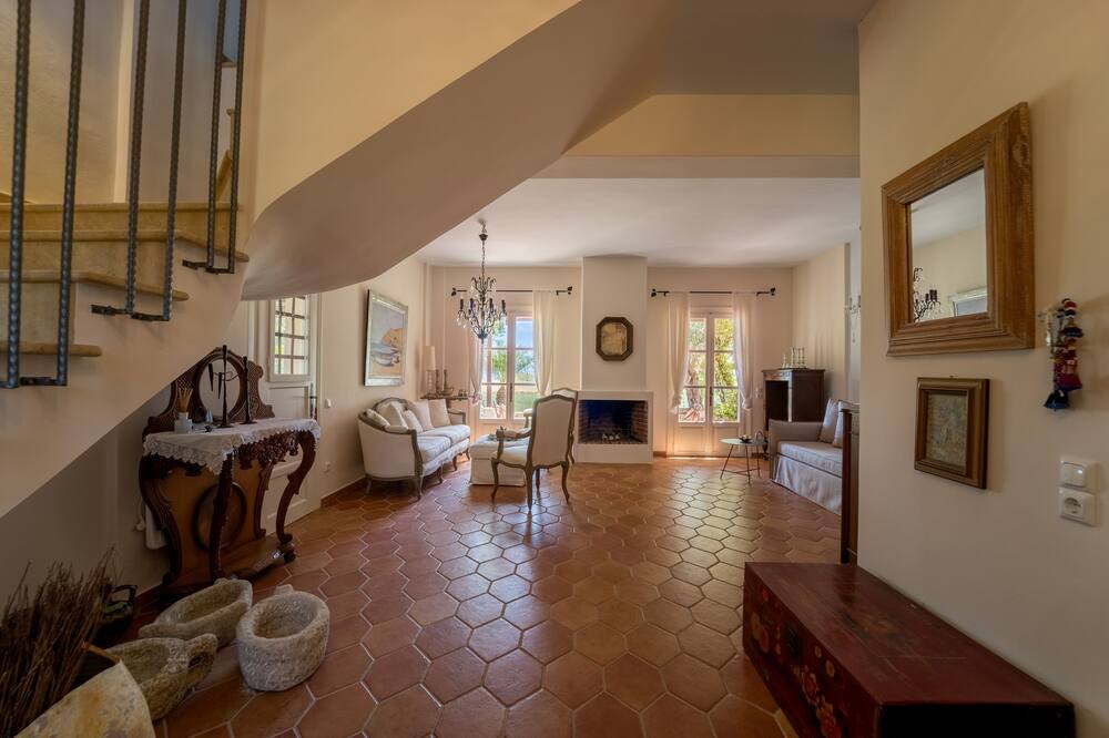 Photo of Livingroom in Kounopetra