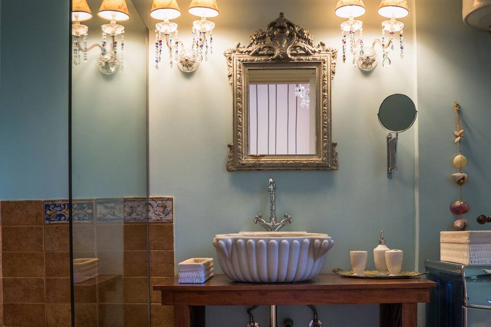 Photo of Bathroom in Kounopetra