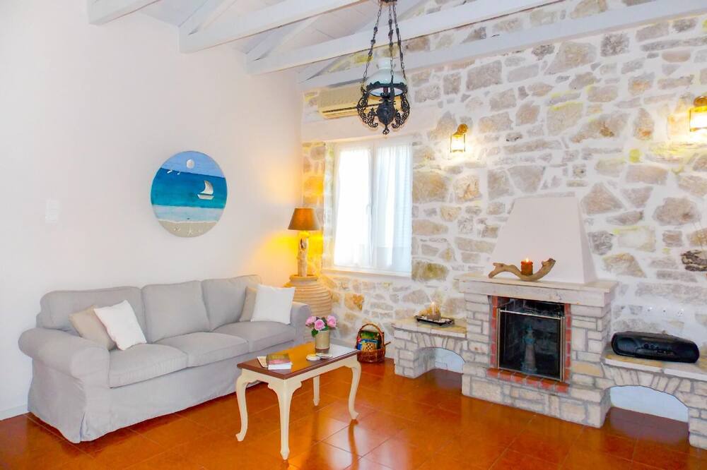 Photo of Livingroom in Vlachopoulatika