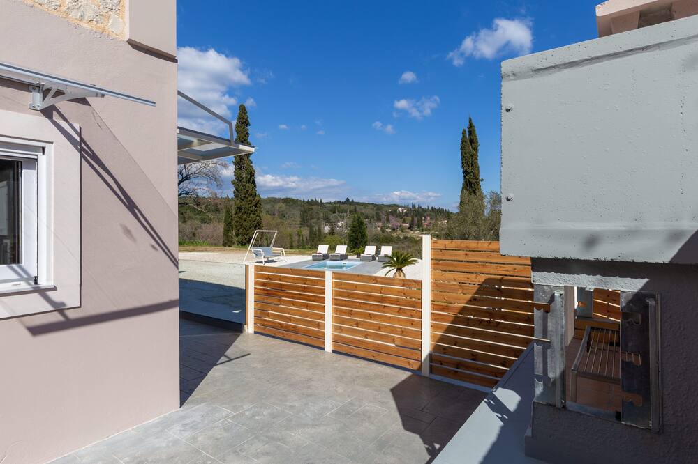 Photo of Patio Balcony in Gazatika