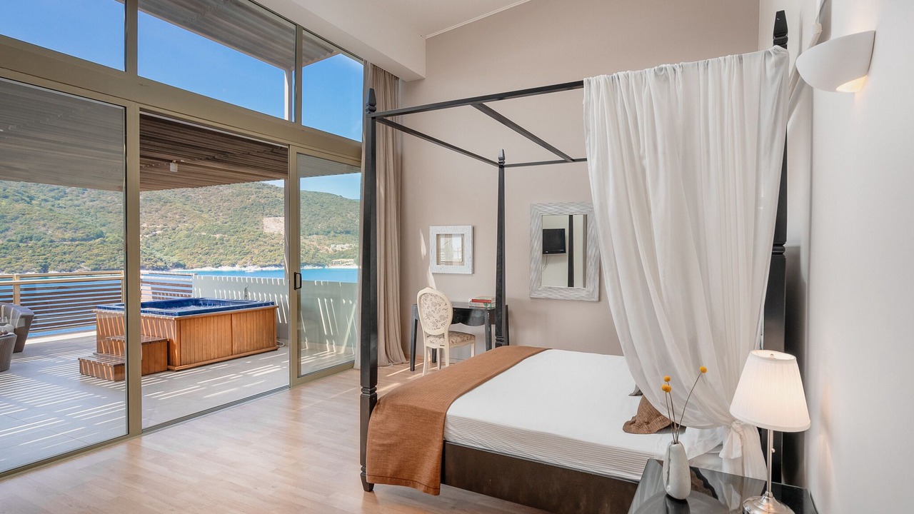 Photo of Bedroom in Mikros Gialos