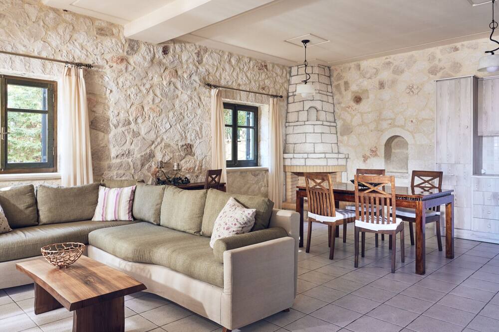 Photo of Livingroom in Varvara