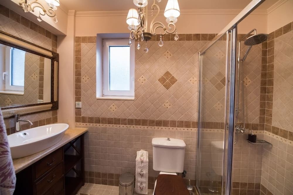 Photo of Bathroom in Kariotai