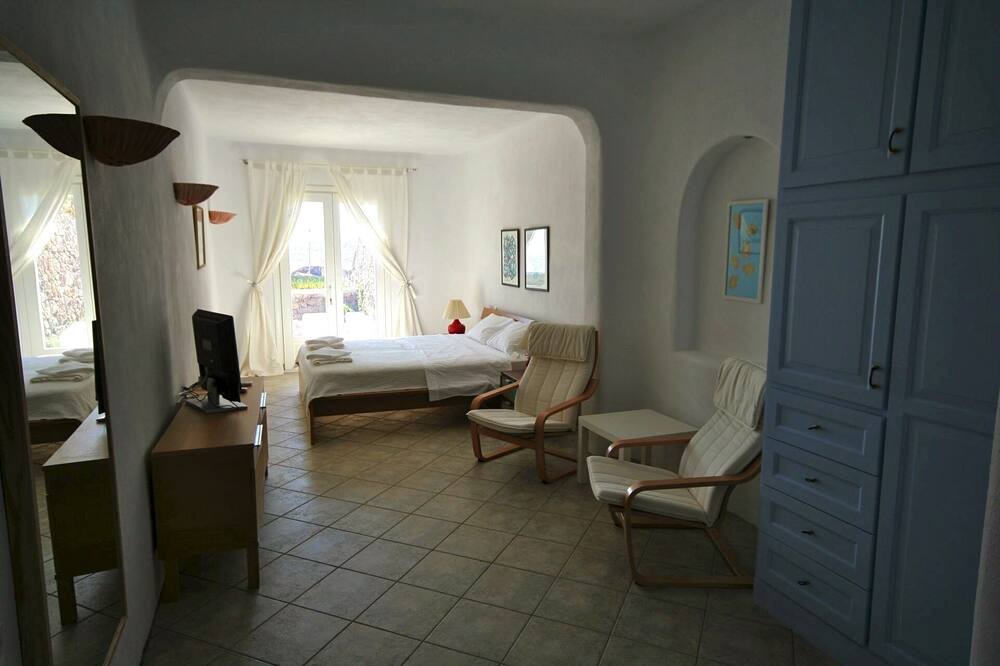Photo of Bedroom in Plintri