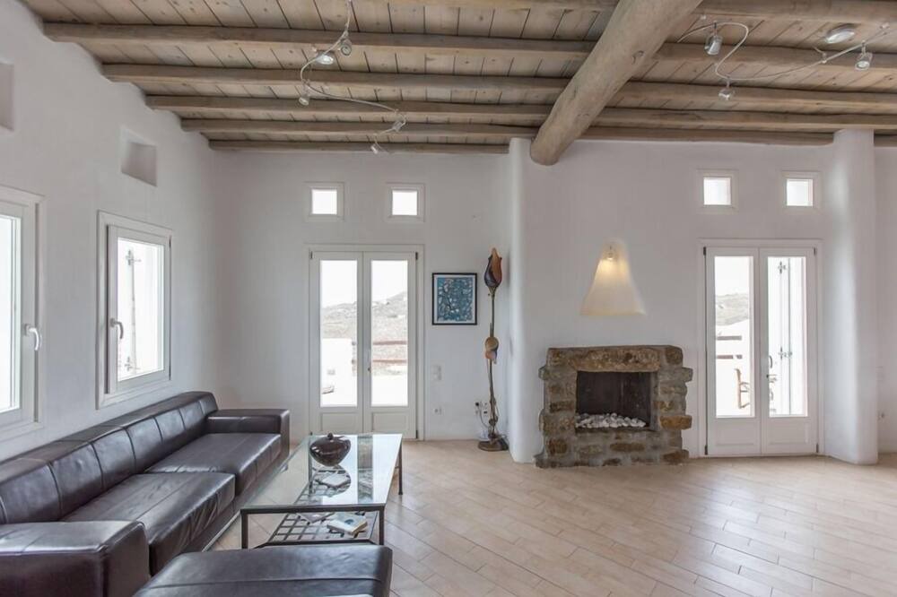Photo of Livingroom in Plintri