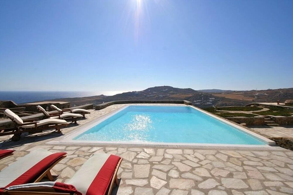 Photo of Outdoor in Plintri