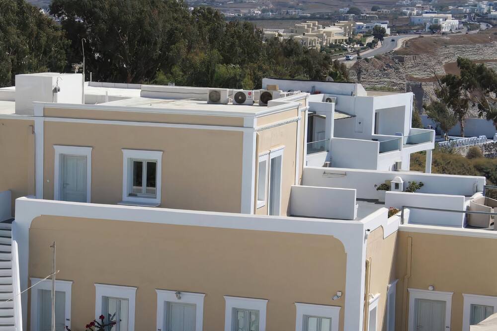 Photo of Others in Fira