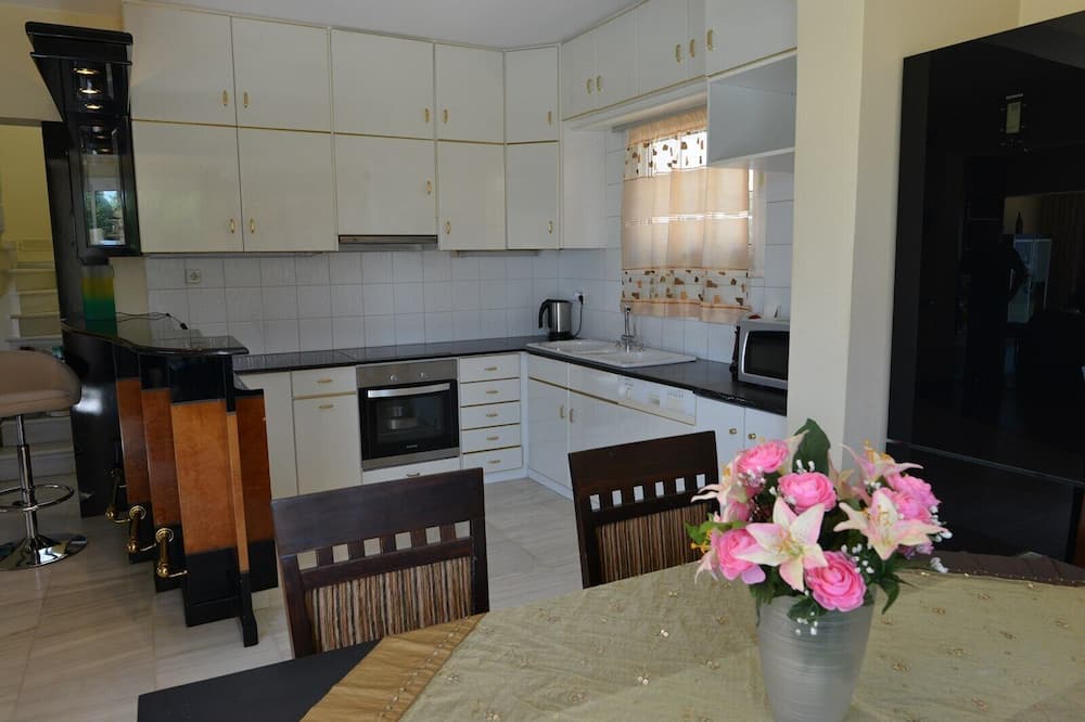 Photo of Kitchen in Anavyssos