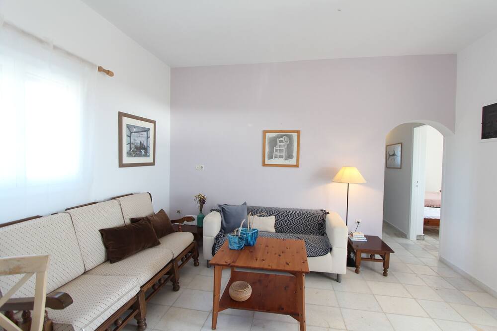 Photo of Livingroom in Naxos