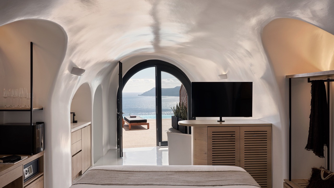 Photo of Bedroom in Oia