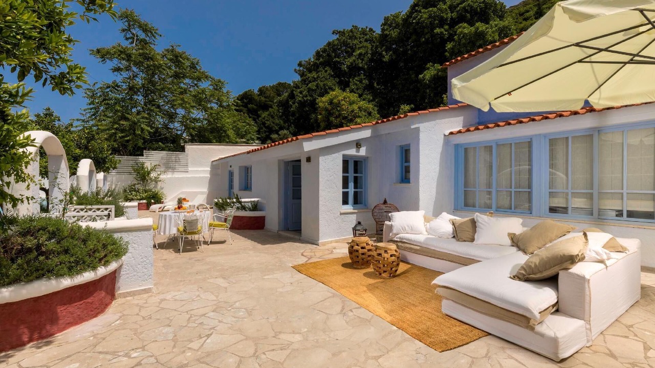 Photo of Outdoor in Ixia