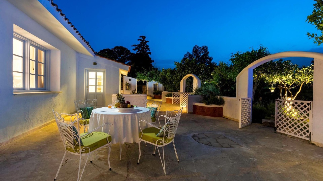 Photo of Outdoor in Ixia