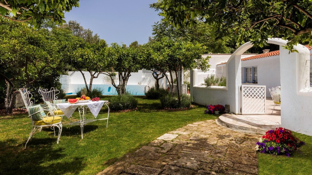 Photo of Outdoor in Ixia
