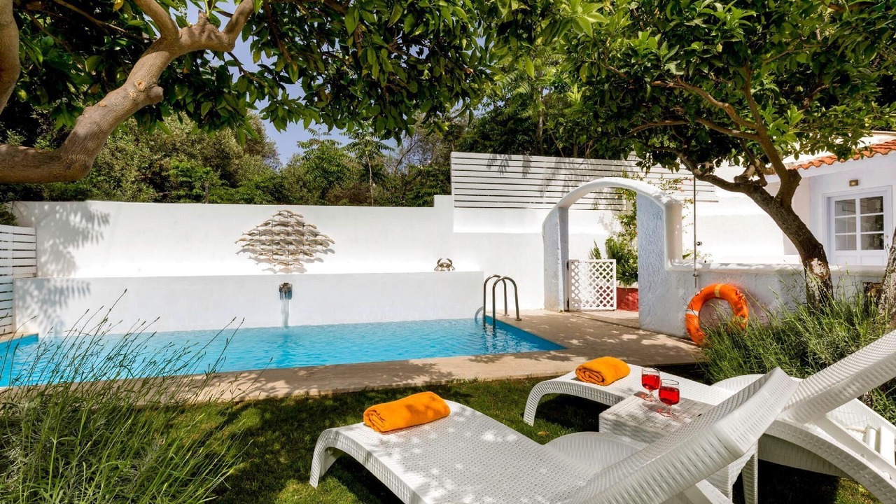 Photo of Outdoor in Ixia