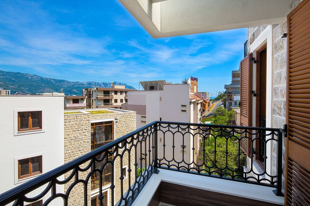Photo of Patio Balcony in Babin do