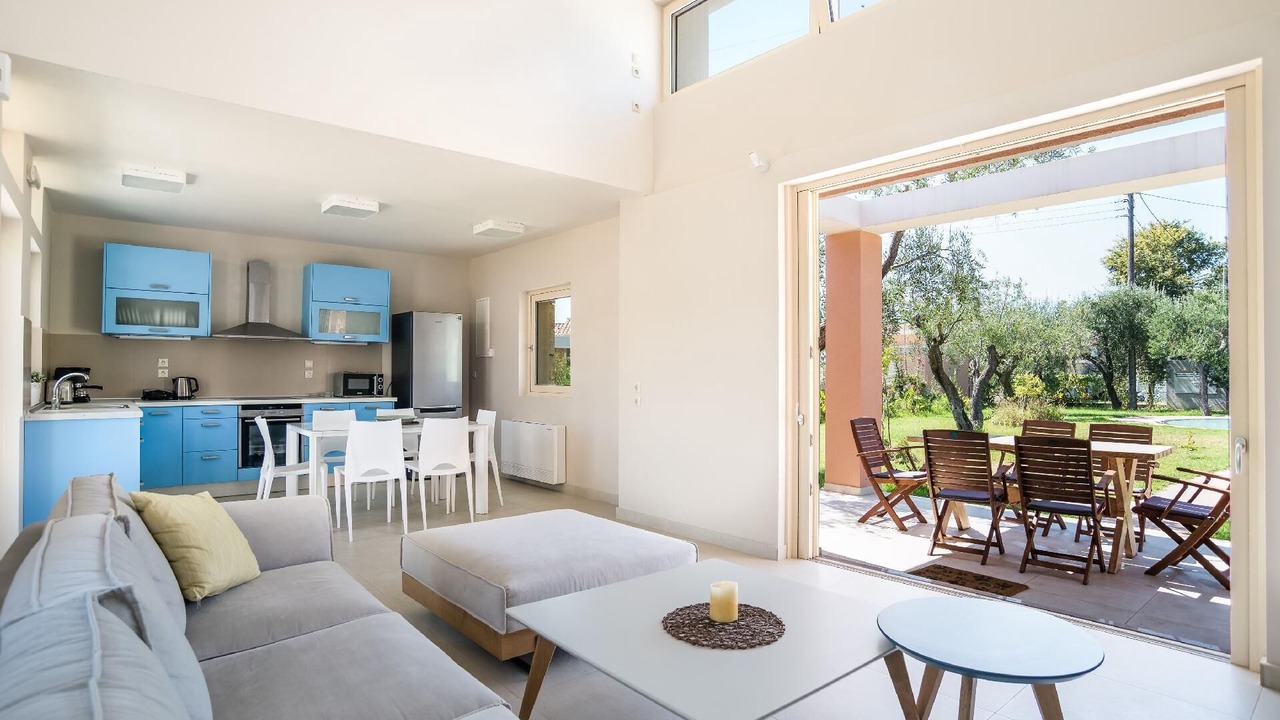 Photo of Livingroom in Messonghi