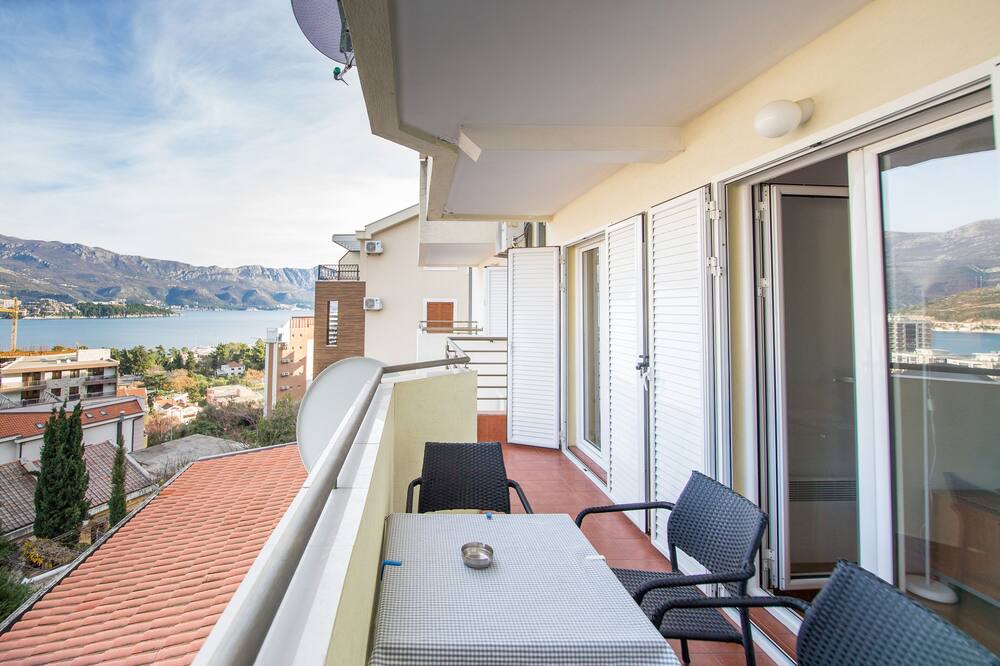 Photo of Patio Balcony in Babin do