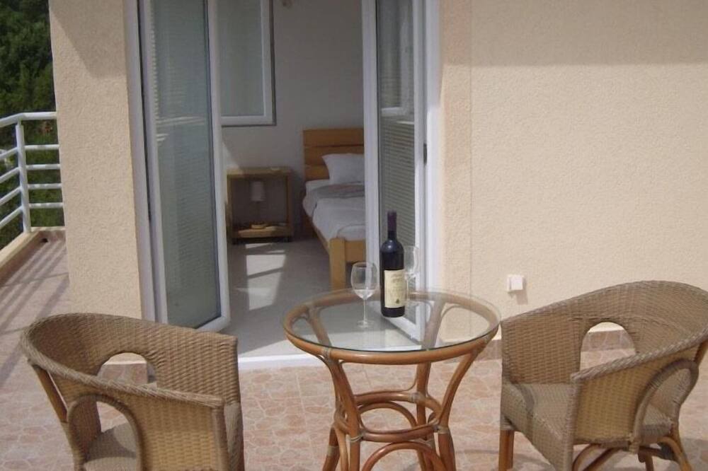 Photo of Patio Balcony in Sutomore