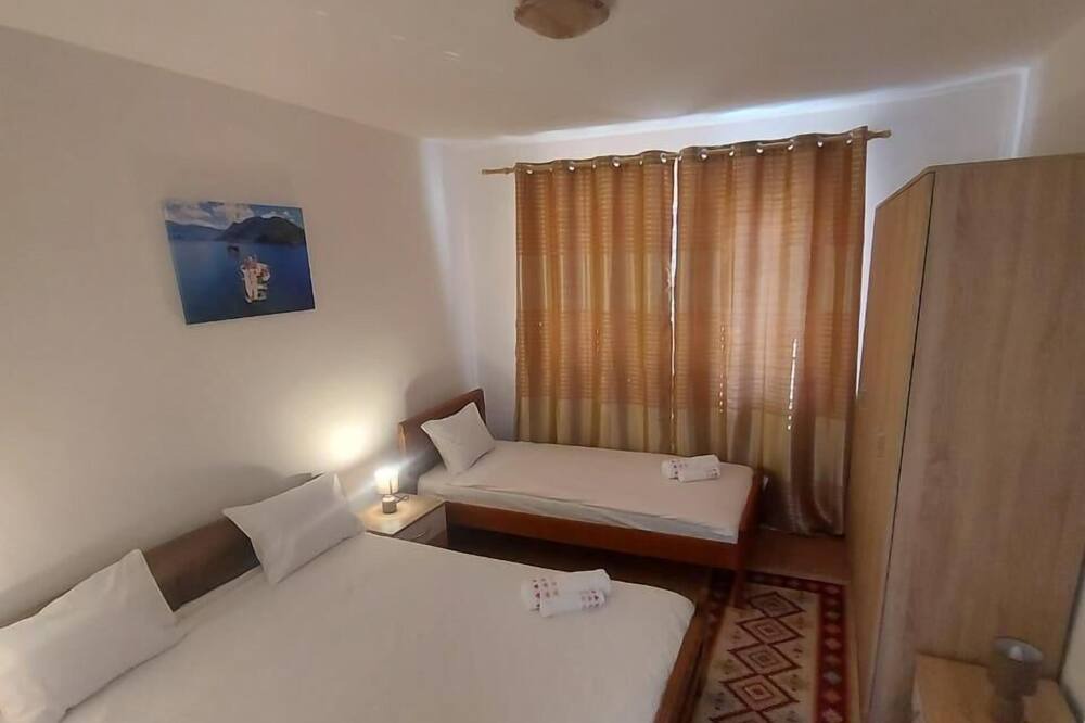 Photo of Bedroom in Igalo