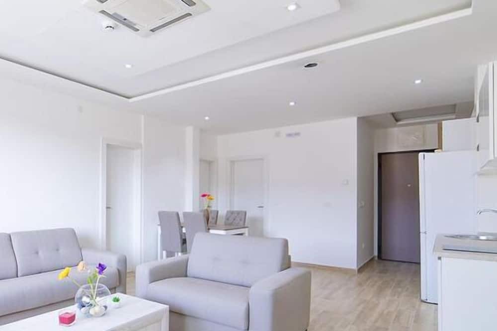 Photo of Livingroom in Sutomore