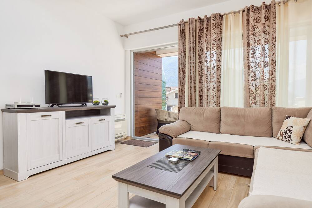 Photo of Livingroom in Dobrota