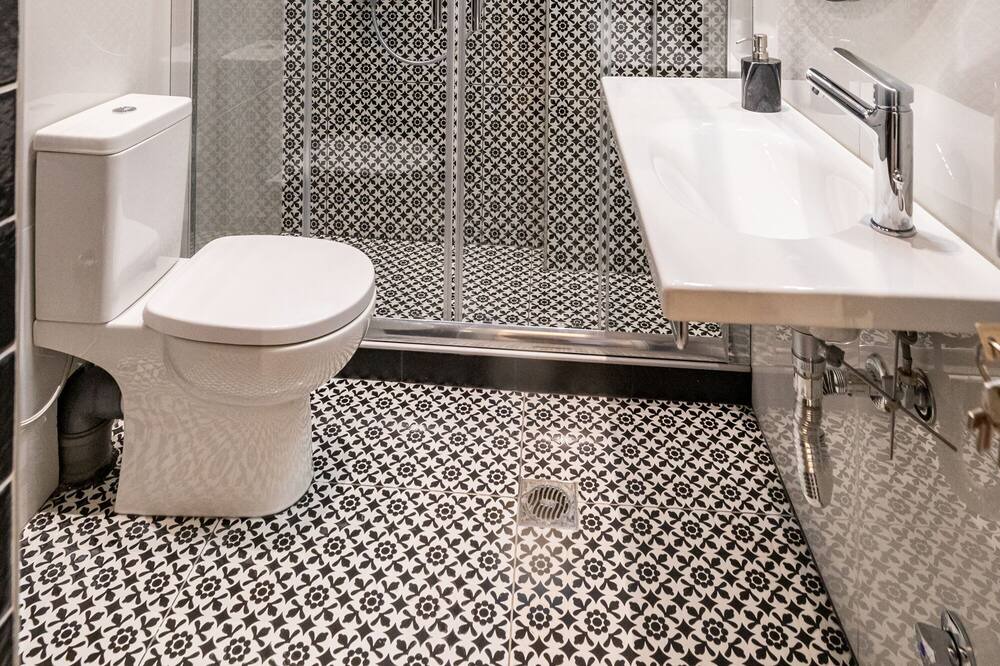 Photo of Bathroom in Kalambaka