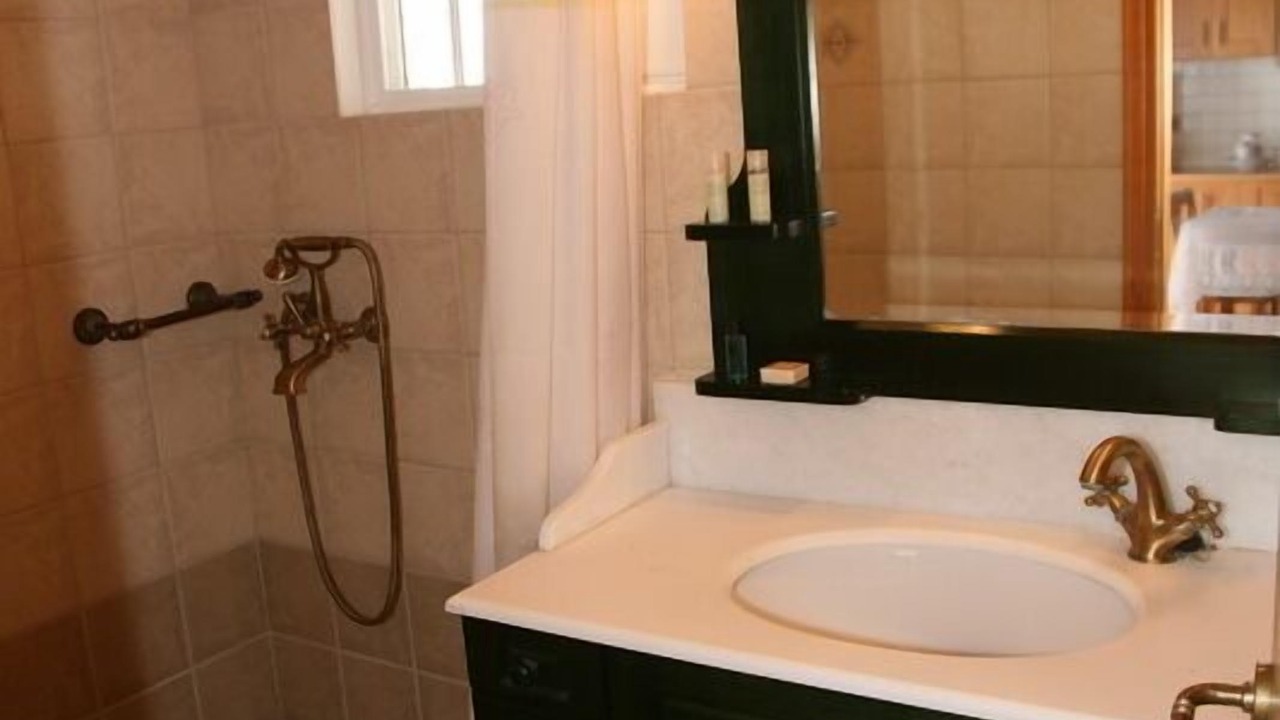 Photo of Bathroom in Kounopetra