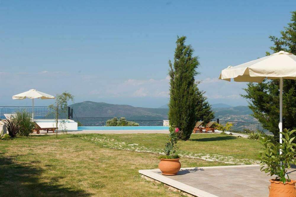 Photo of Outdoor in Spanokhorion