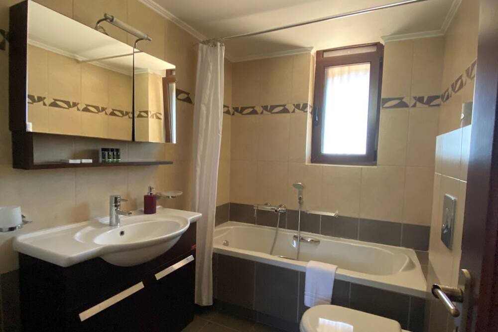 Photo of Bathroom in Spanokhorion