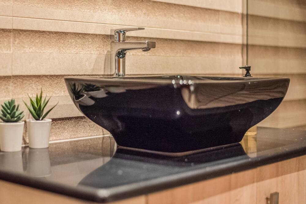Photo of Bathroom in Anavyssos