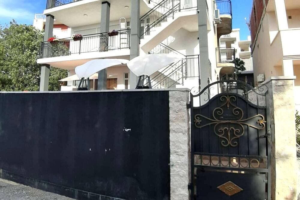 Photo of Outdoor in Bar