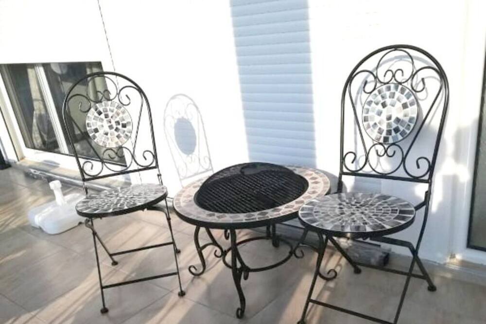 Photo of Patio Balcony in Bar